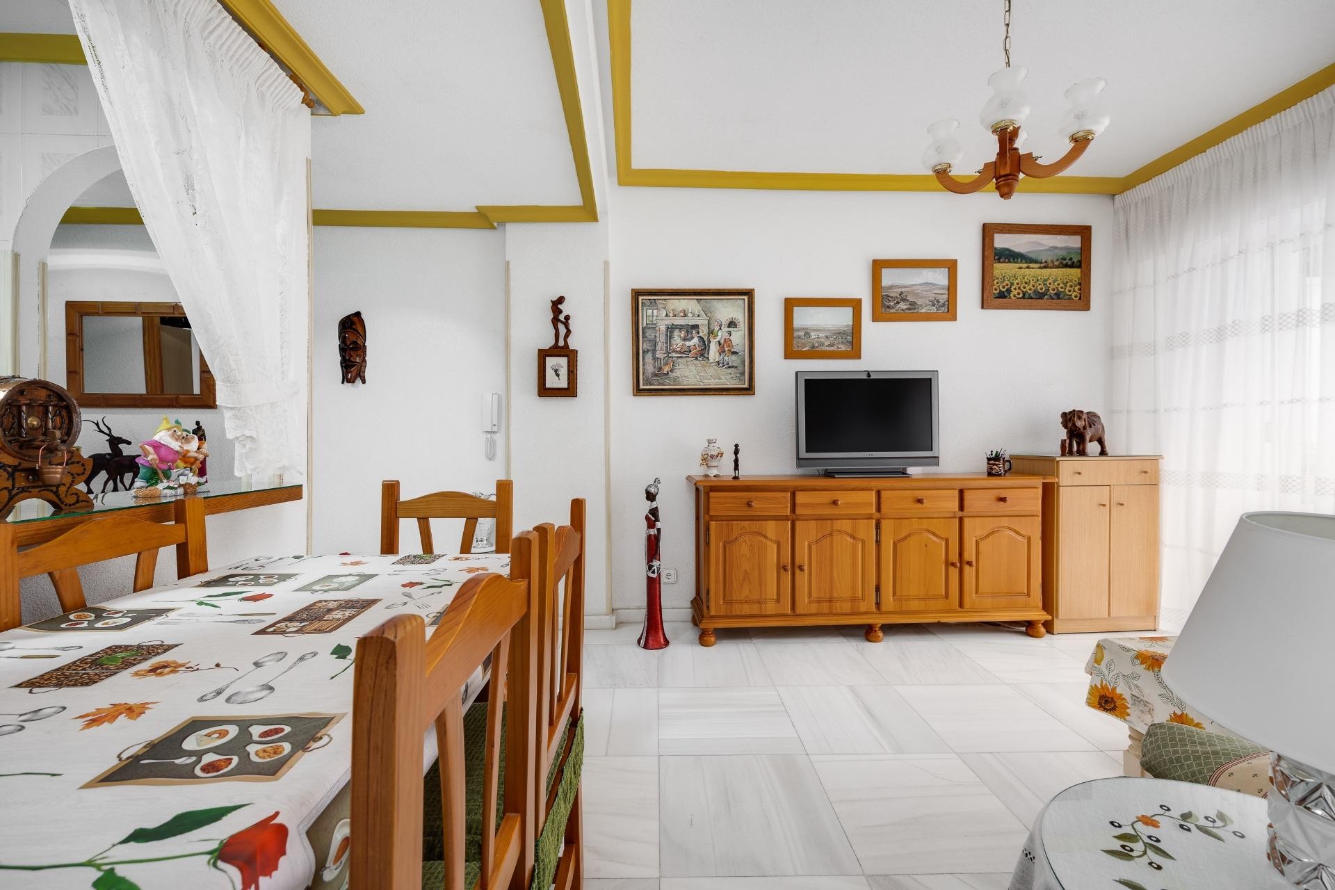 Återförsäljning - Lägenhet / lägenhet - Torrevieja - Habaneras