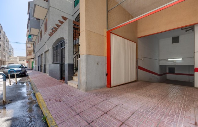 Garage - Revente - Torrevieja - Acequion