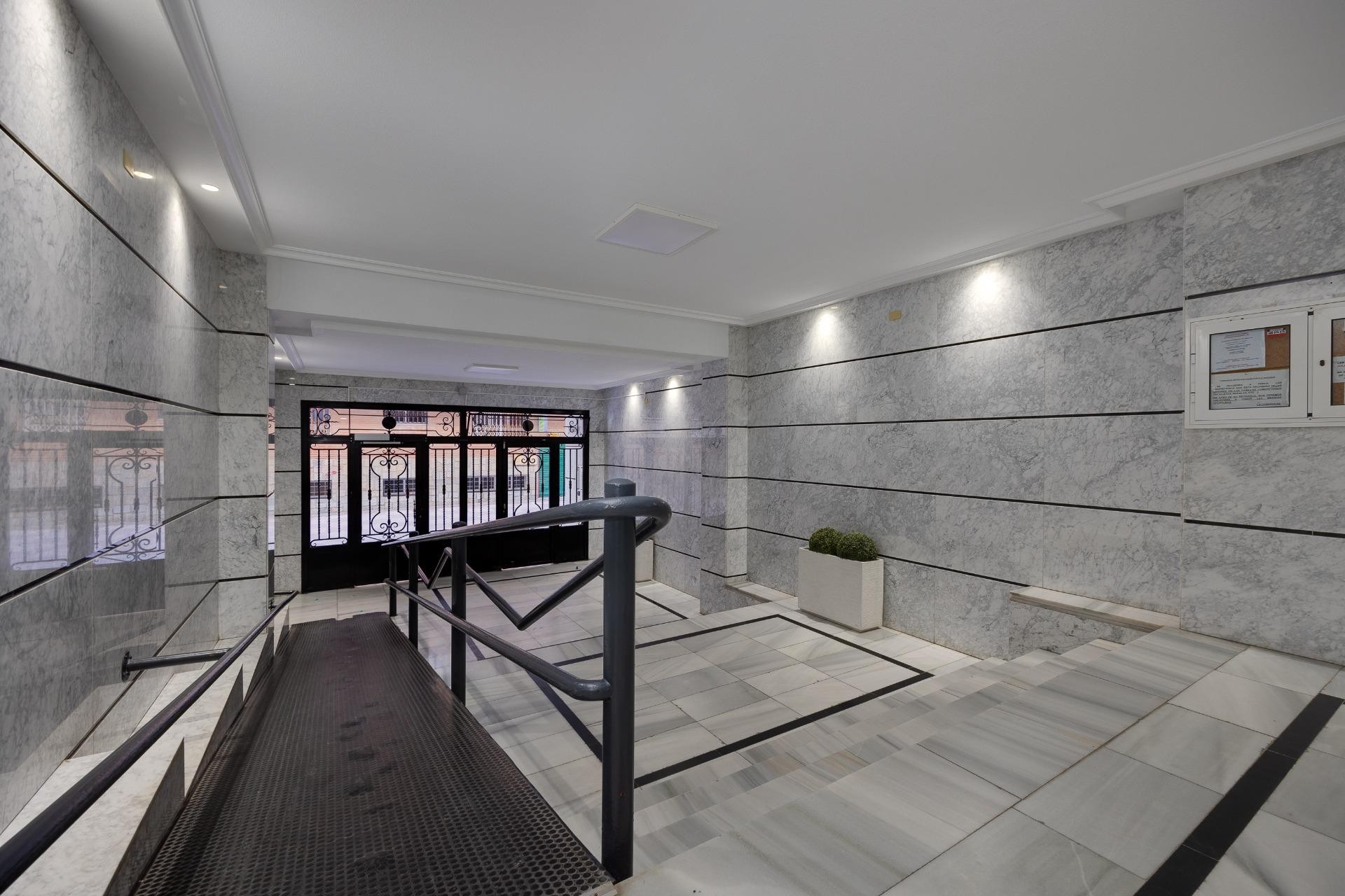 Herverkoop - Appartement / flat - Torrevieja - Acequion