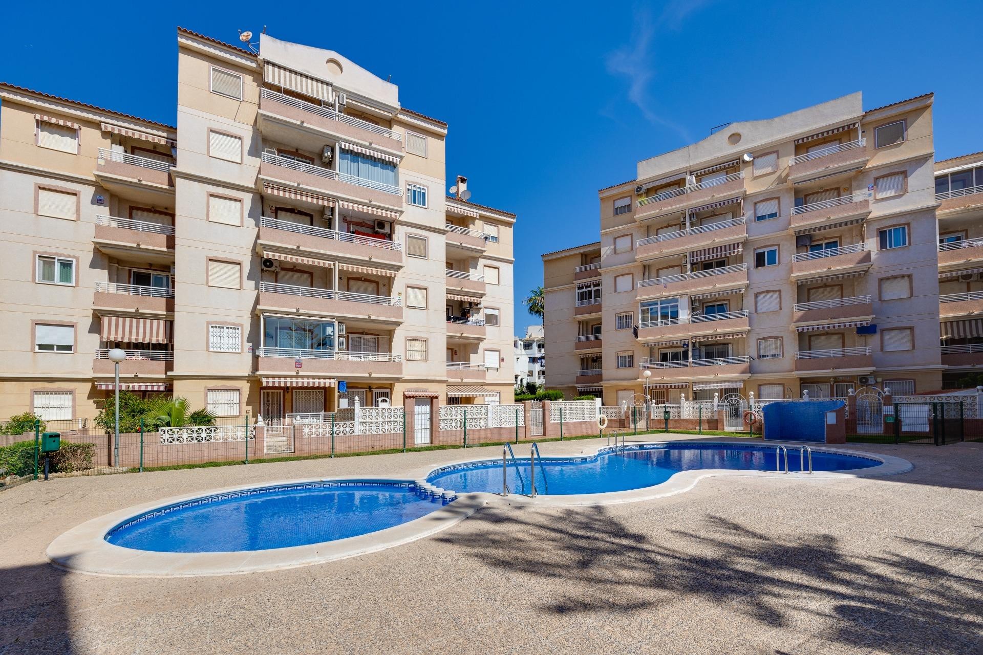 Herverkoop - Appartement / flat - Torrevieja - Calas blanca