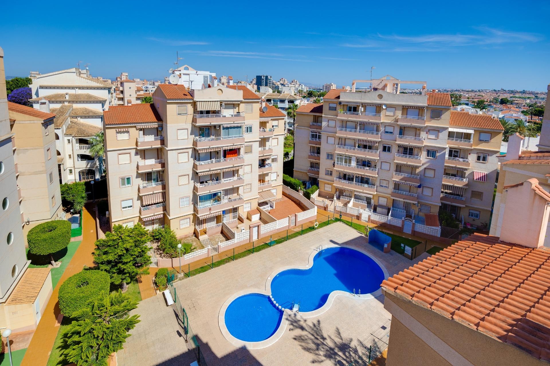 Herverkoop - Appartement / flat - Torrevieja - Calas blanca