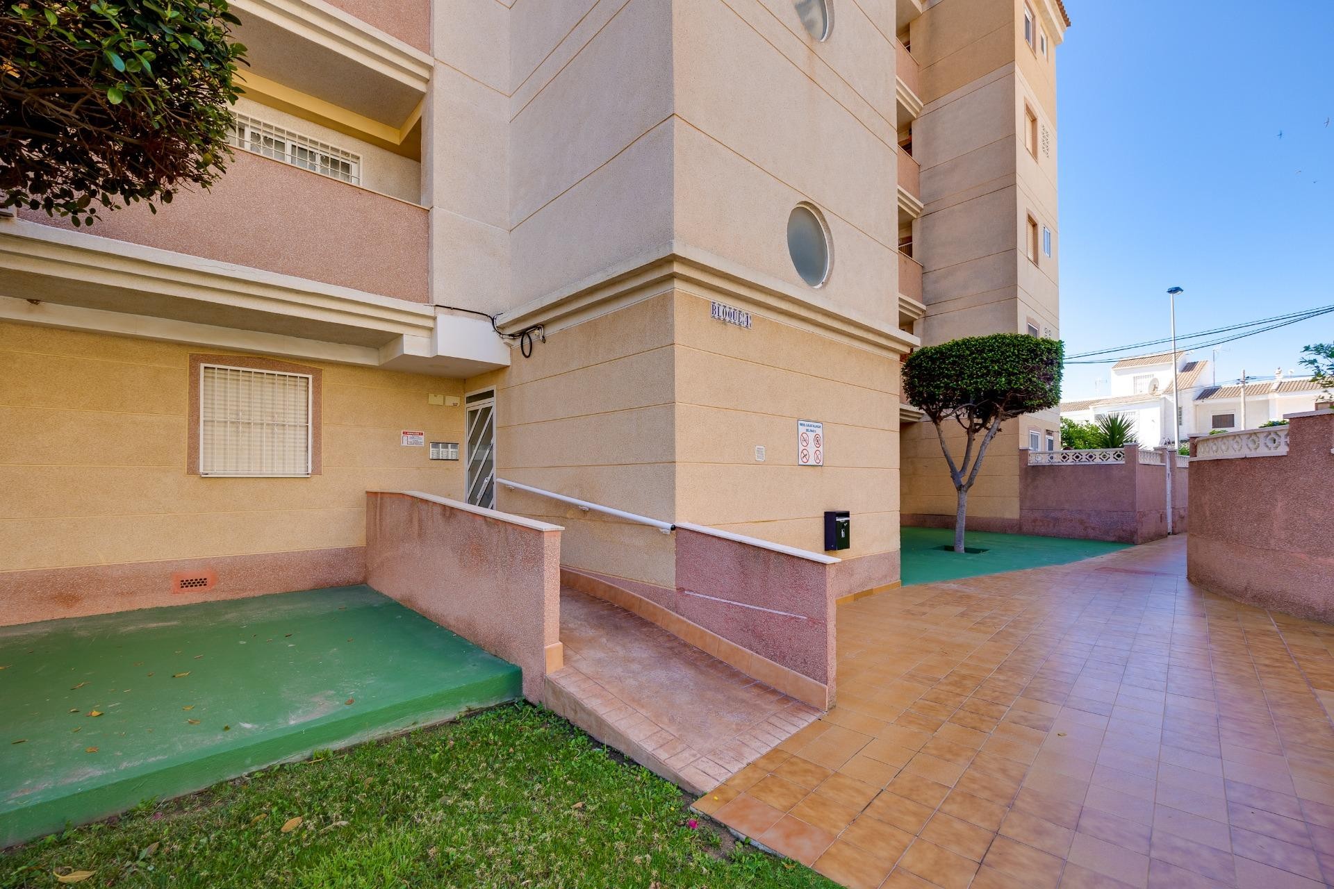 Herverkoop - Appartement / flat - Torrevieja - Calas blanca