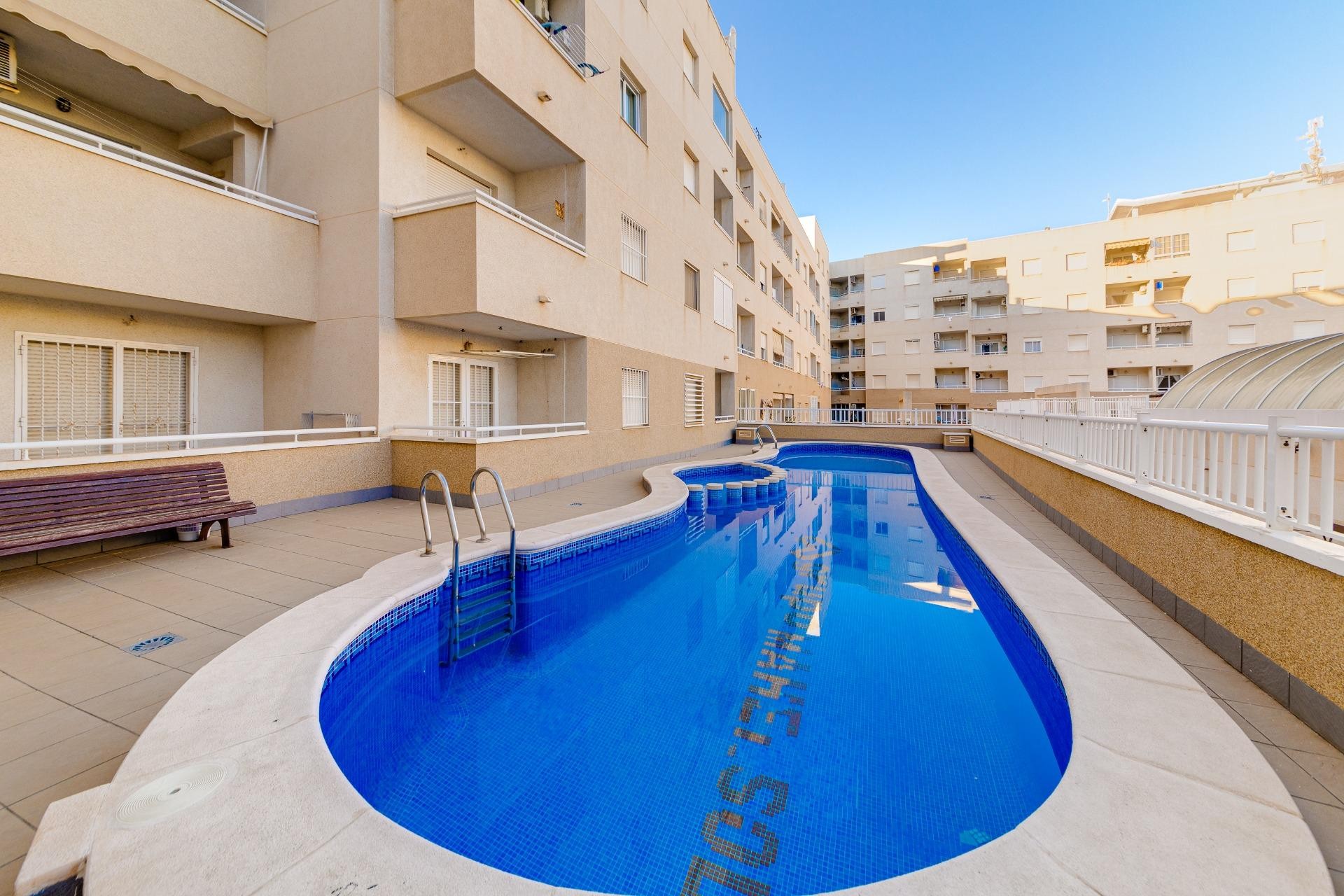 Herverkoop - Appartement / flat - Torrevieja - El molino