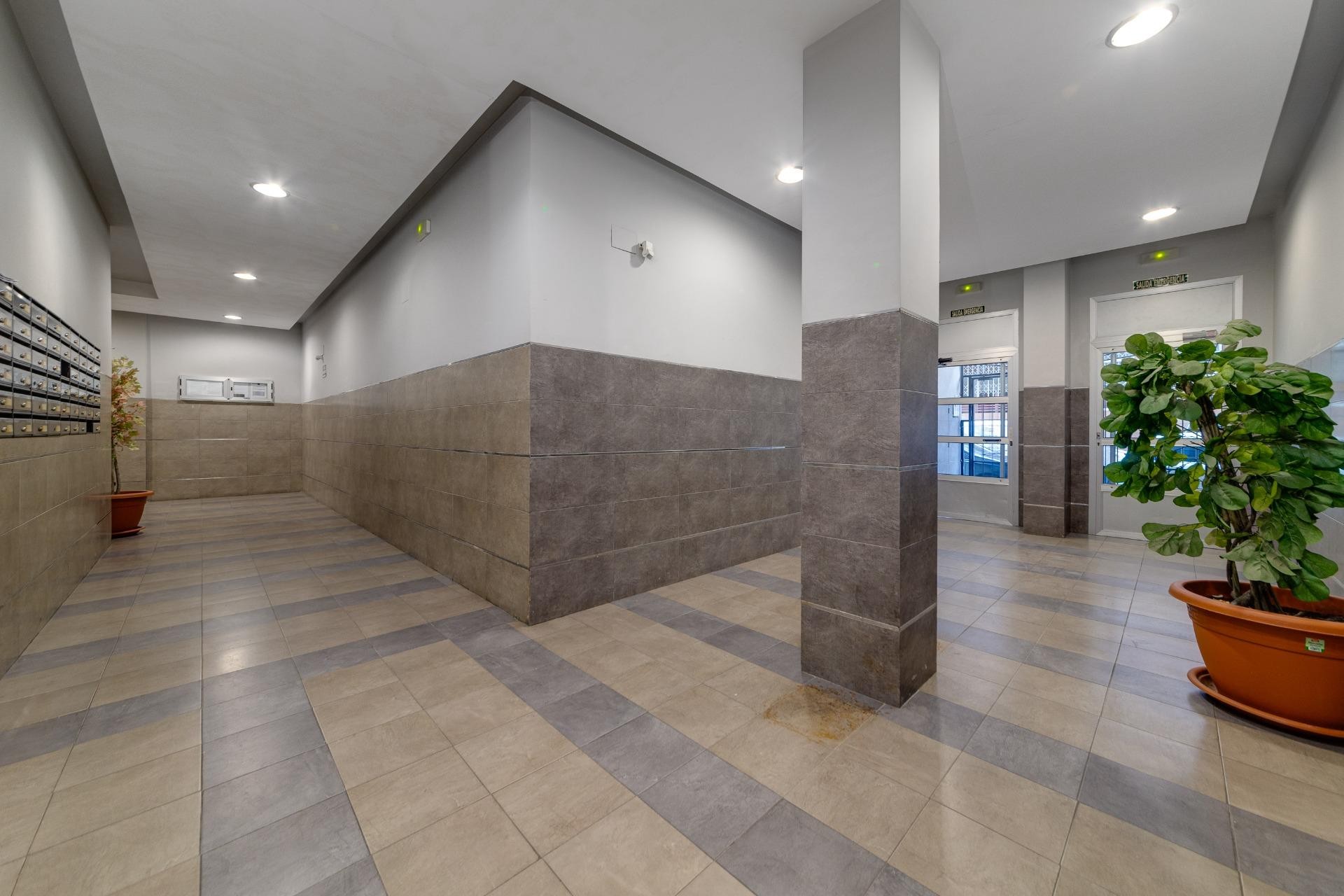 Herverkoop - Appartement / flat - Torrevieja - El molino