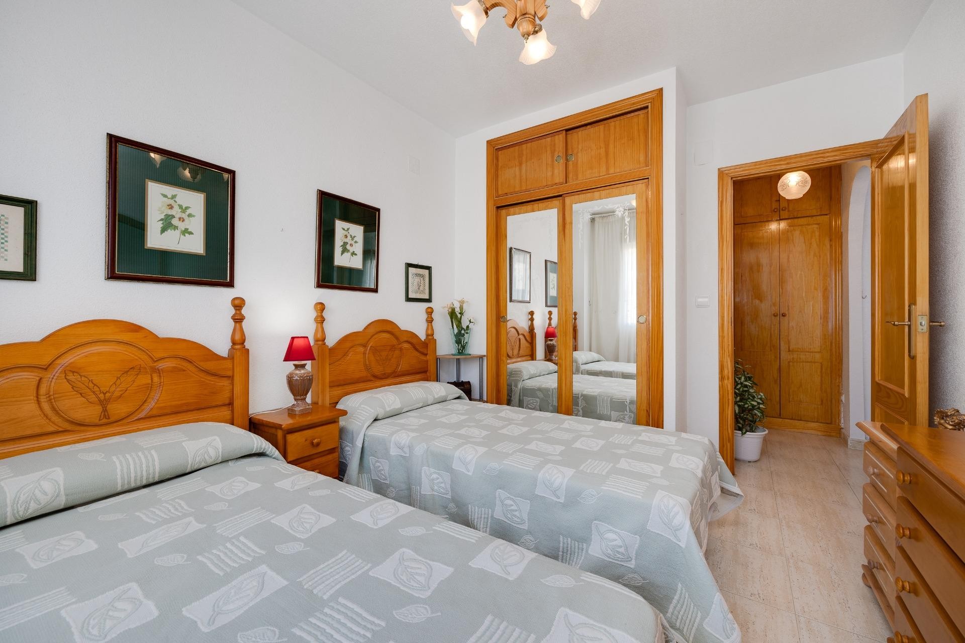 Herverkoop - Appartement / flat - Torrevieja - Habaneras