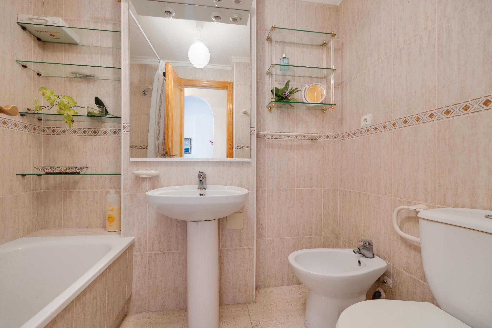 Herverkoop - Appartement / flat - Torrevieja - Habaneras