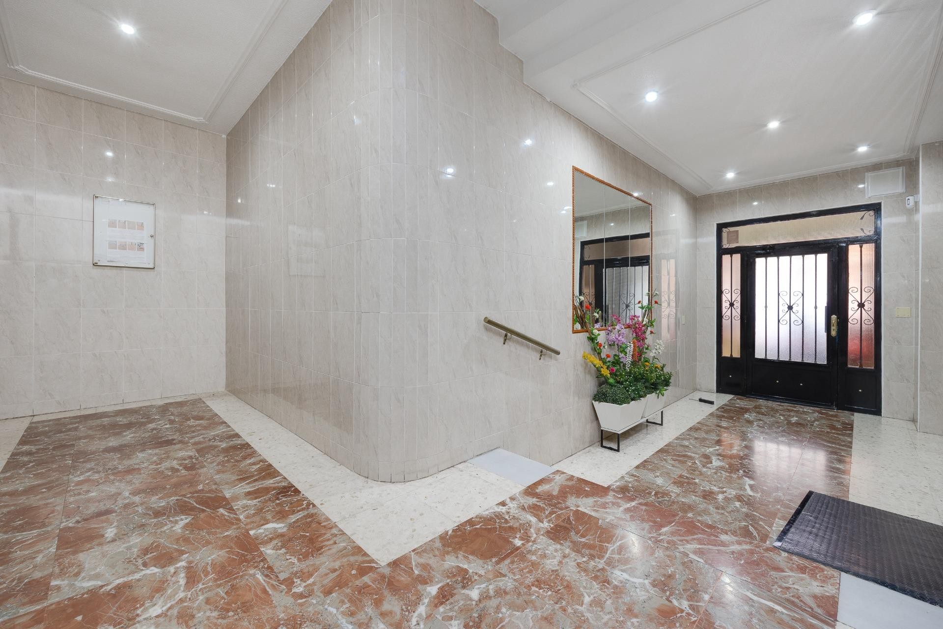 Herverkoop - Appartement / flat - Torrevieja - Habaneras