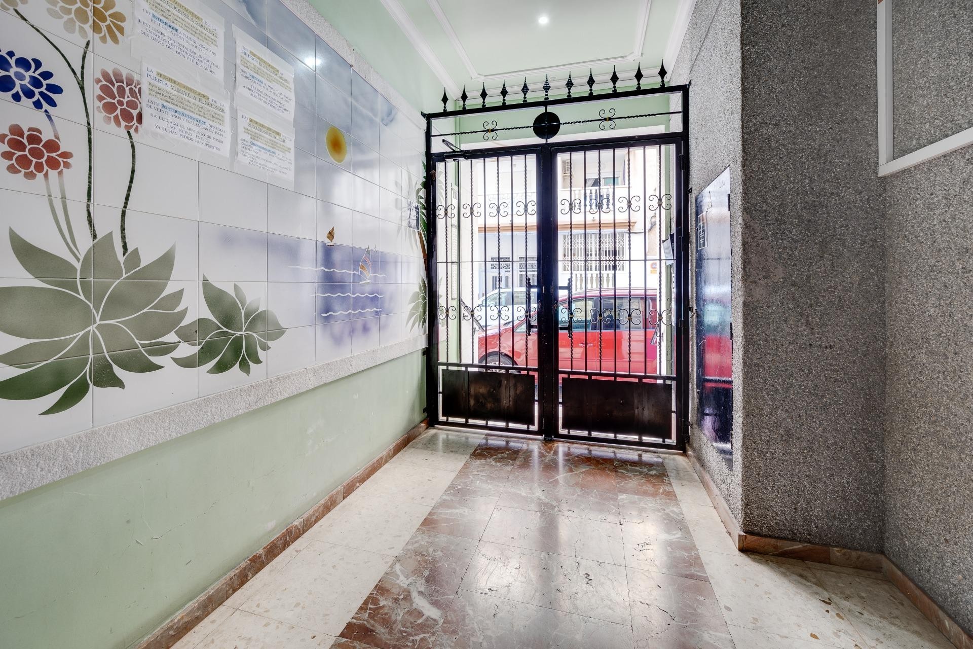 Herverkoop - Appartement / flat - Torrevieja - Habaneras