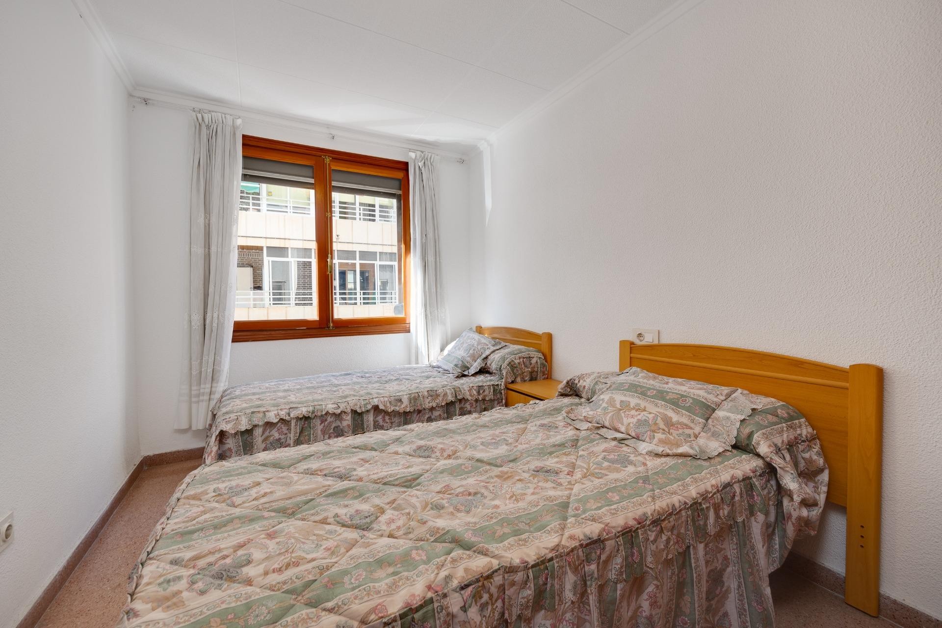 Resale - Apartment / flat - Torrevieja - Acequion