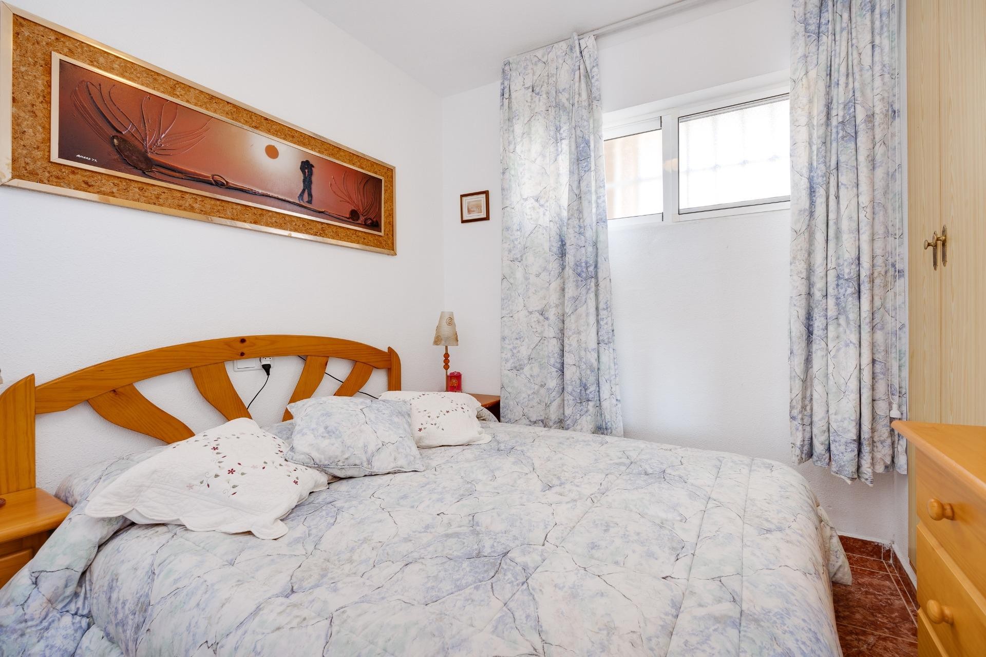 Resale - Apartment / flat - Torrevieja - Calas blanca