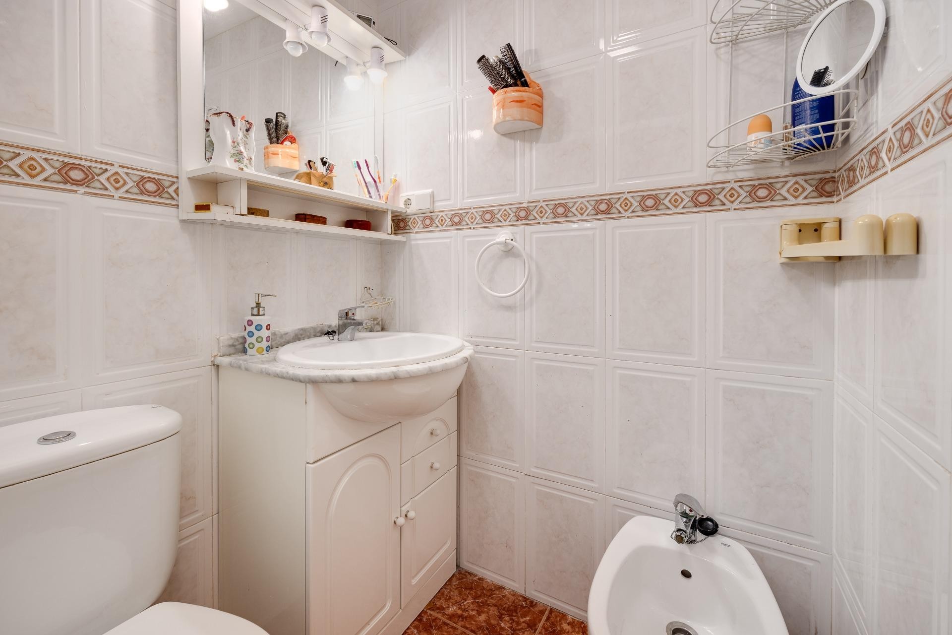 Resale - Apartment / flat - Torrevieja - Calas blanca