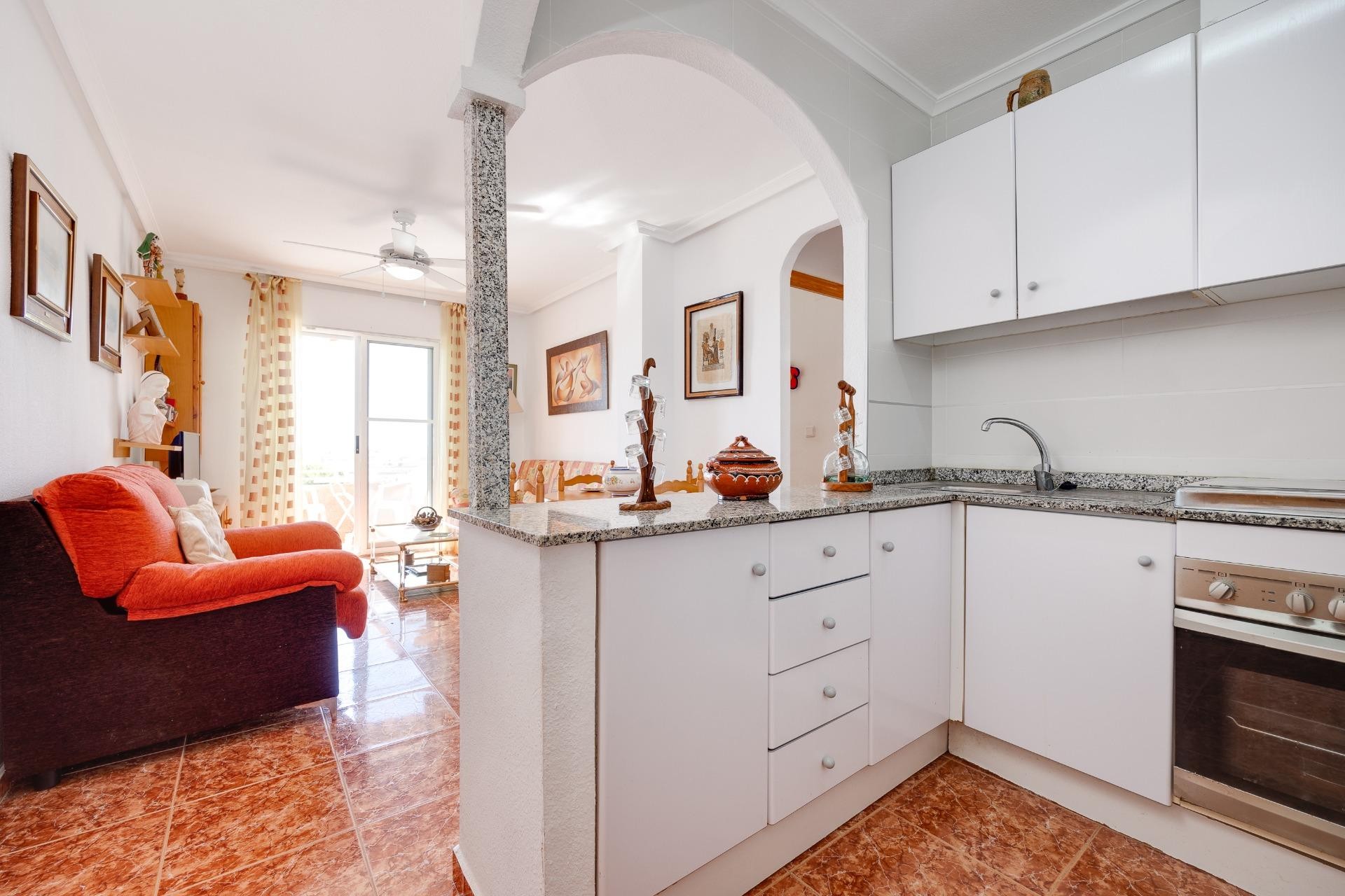 Resale - Apartment / flat - Torrevieja - Calas blanca