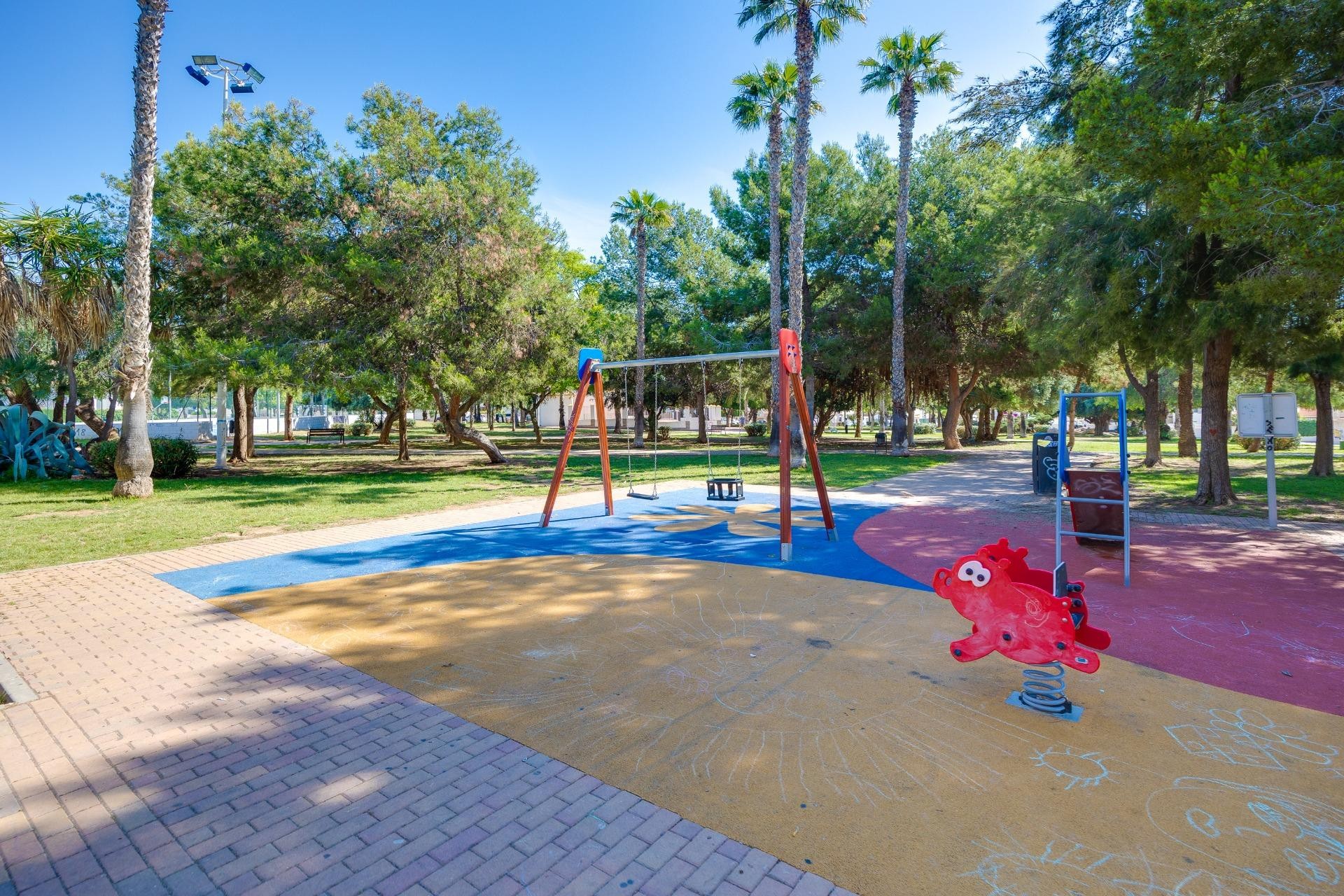 Resale - Apartment / flat - Torrevieja - Calas blanca