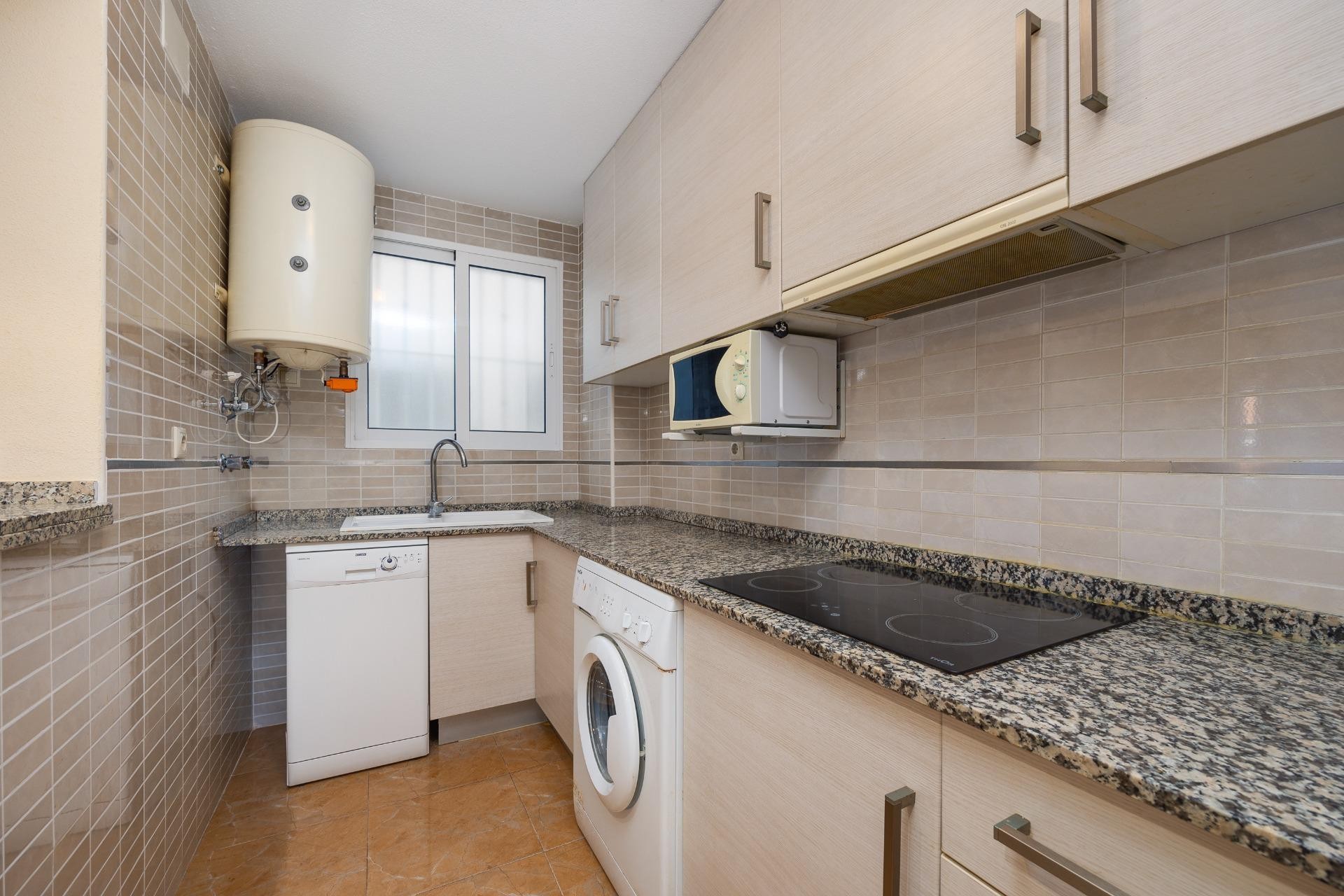 Resale - Apartment / flat - Torrevieja - El molino