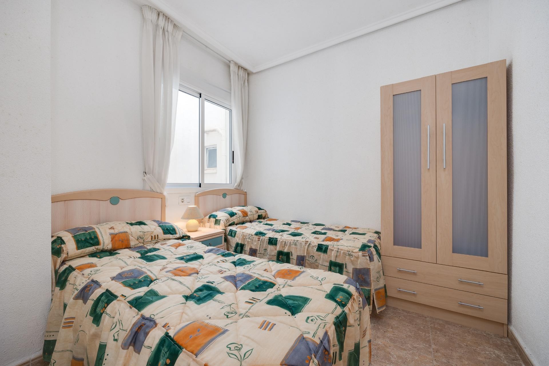 Resale - Apartment / flat - Torrevieja - Habaneras