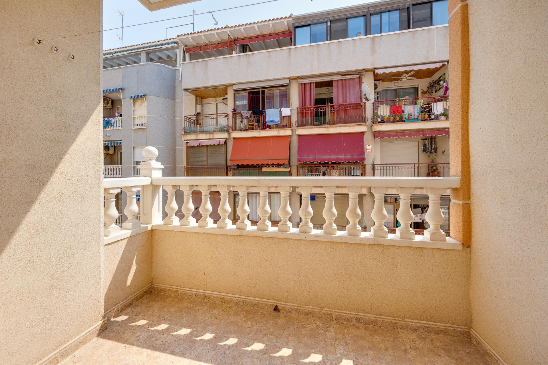 Resale - Apartment / flat - Torrevieja - Habaneras