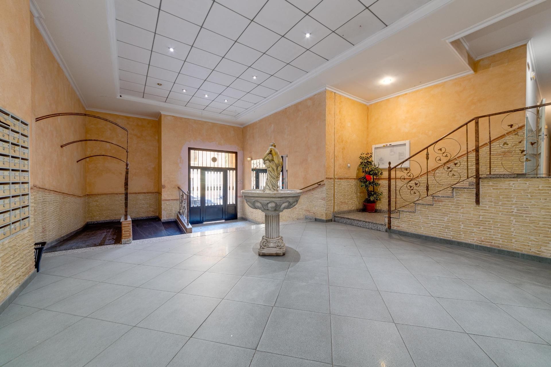 Resale - Apartment / flat - Torrevieja - Habaneras