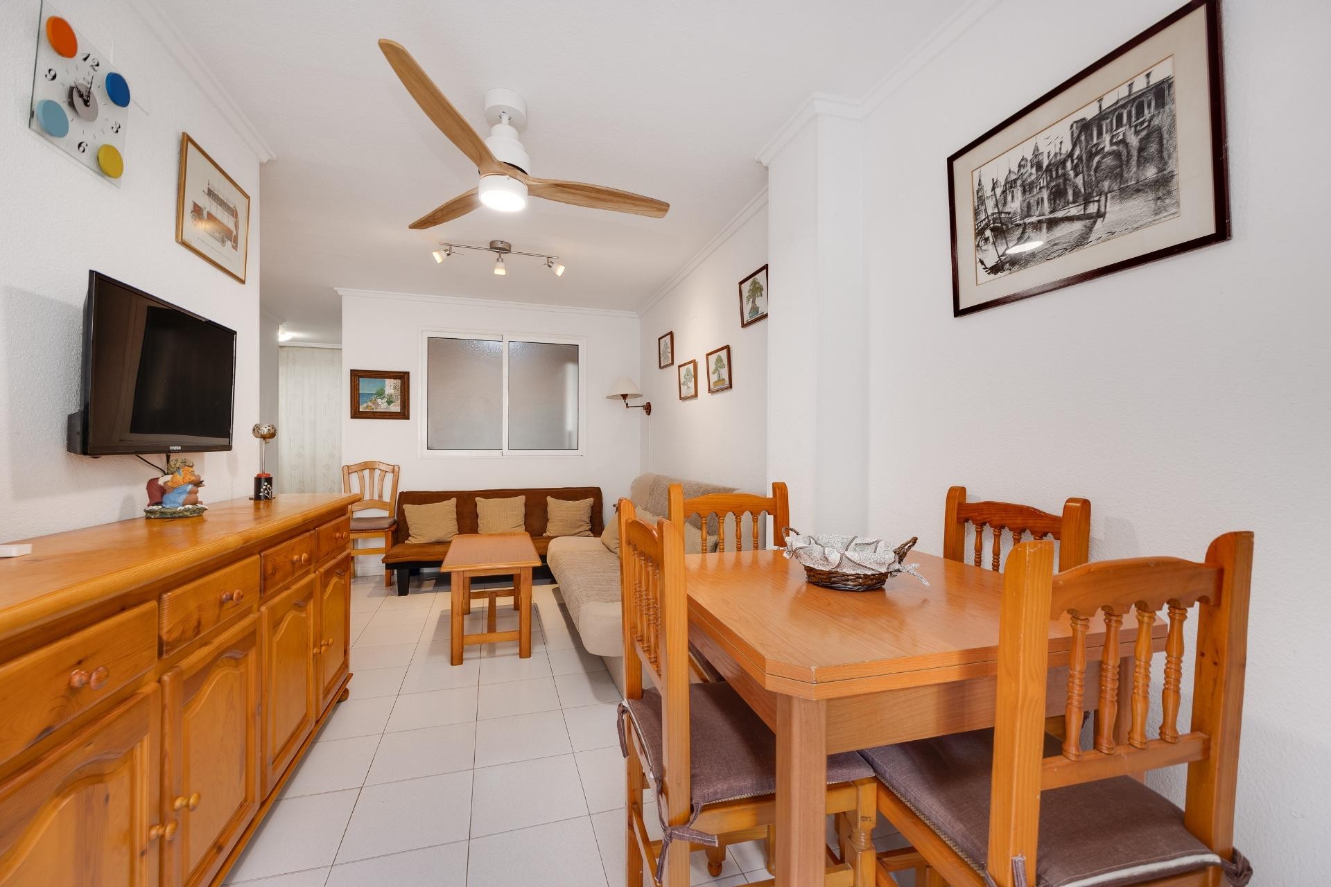 Resale - Apartment / flat - Torrevieja - Playa de los locos