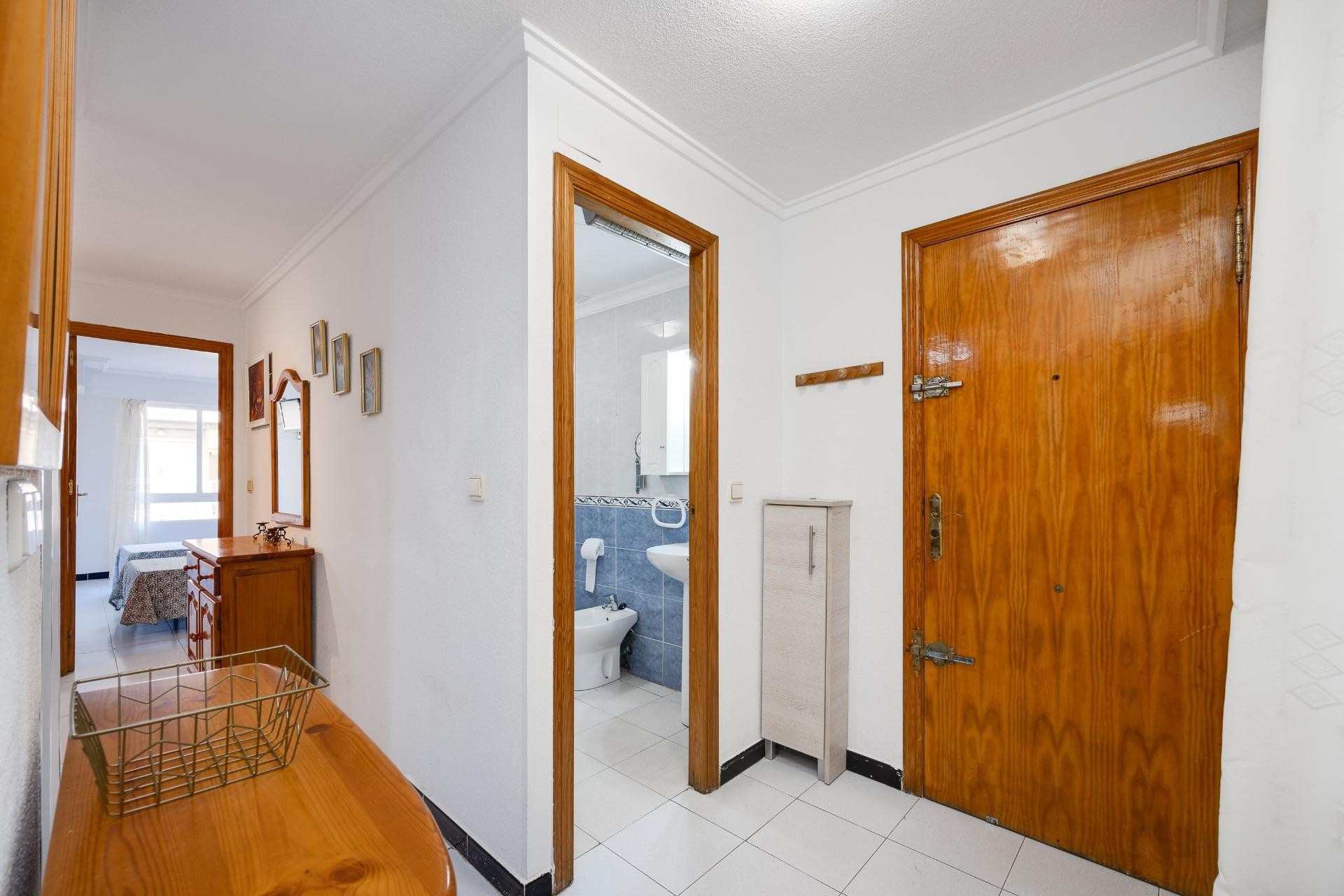 Resale - Apartment / flat - Torrevieja - Playa de los locos