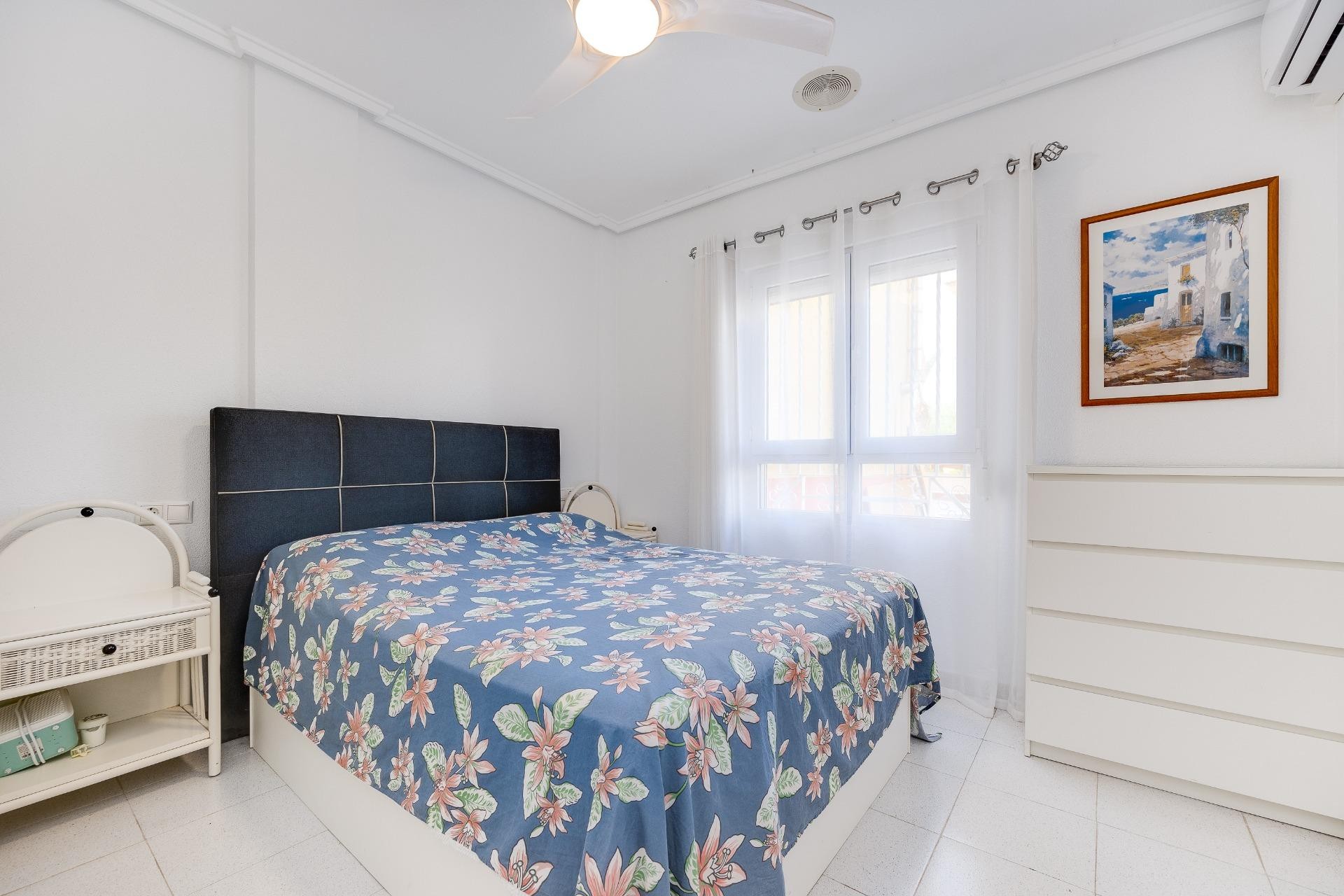 Resale - Bungalow - Torrevieja - Mar azul