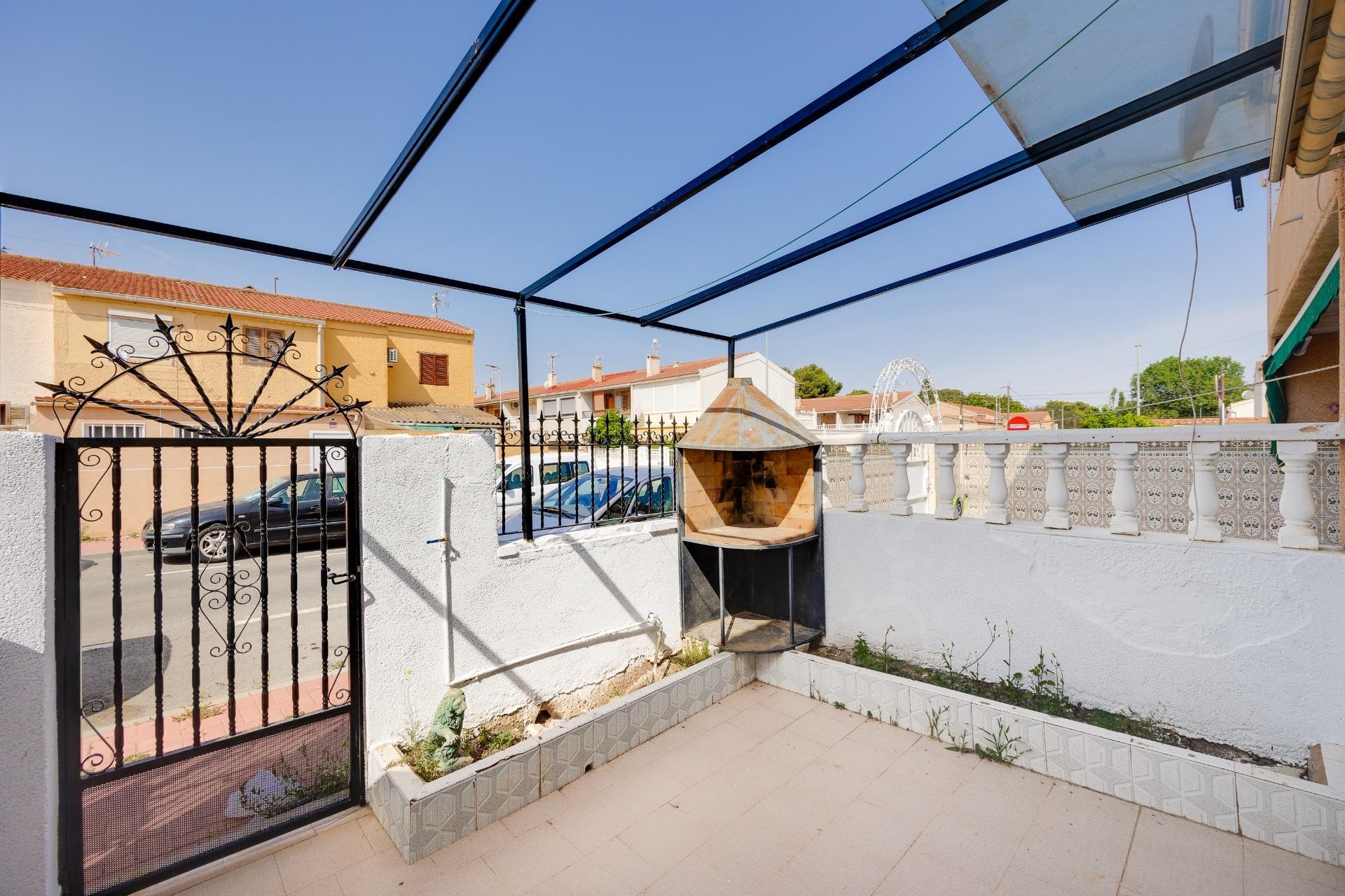 Resale - Bungalow - Torrevieja - Playa de los Naufragos