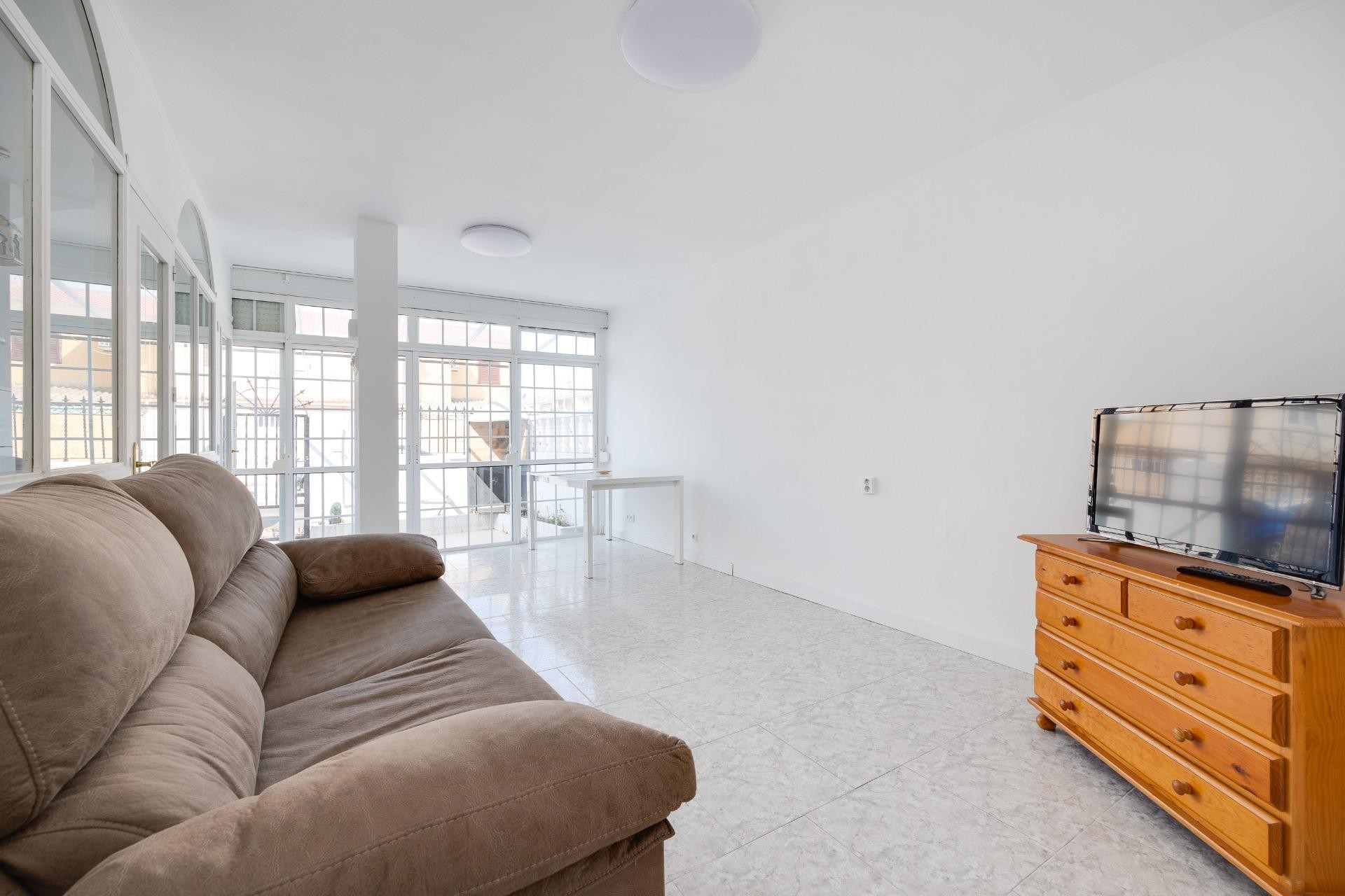 Resale - Bungalow - Torrevieja - Playa de los Naufragos