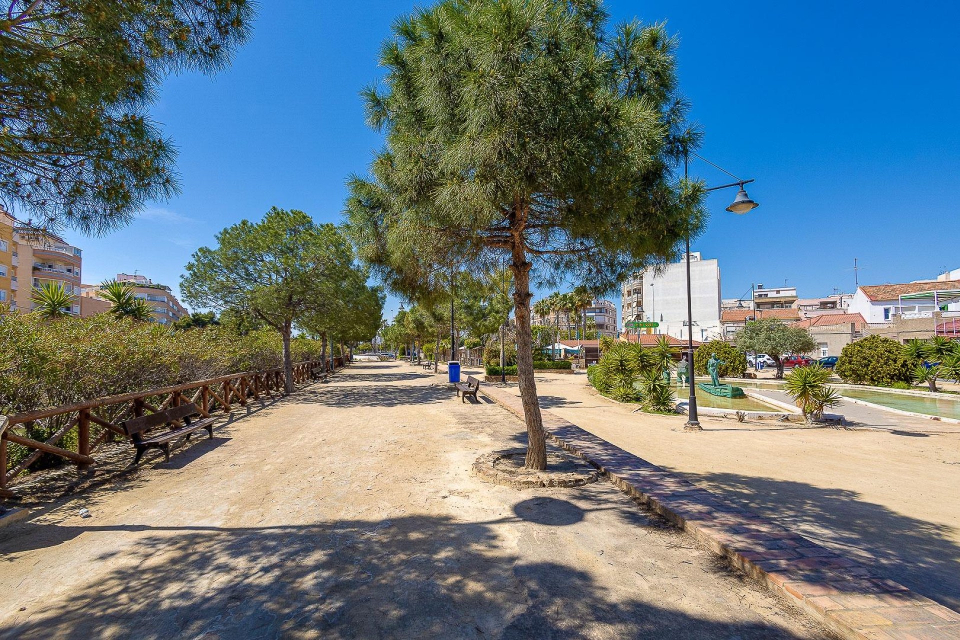 Resale - Bungalow - Torrevieja - Playa de los Naufragos