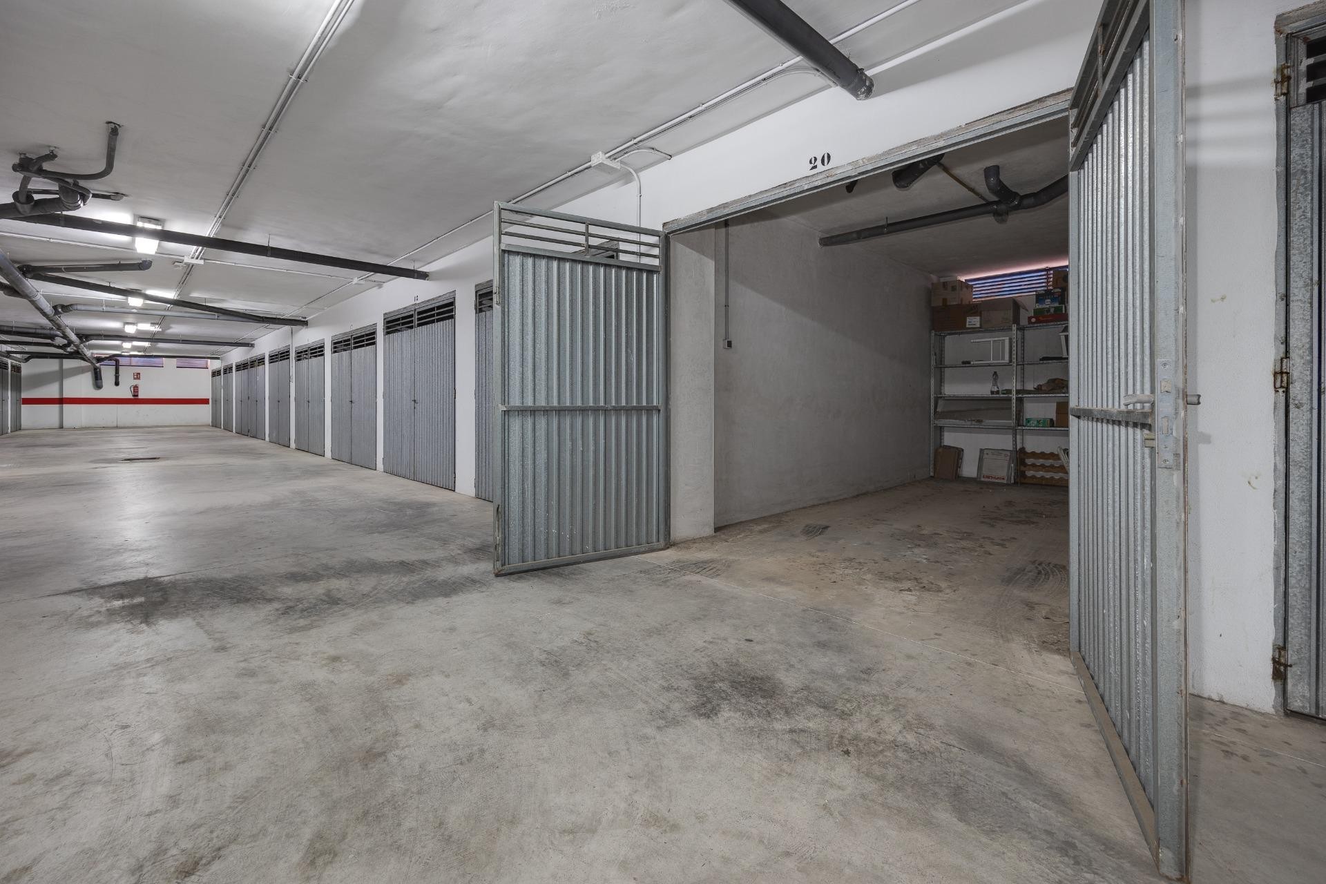 Resale - Garage - Torrevieja - Acequion