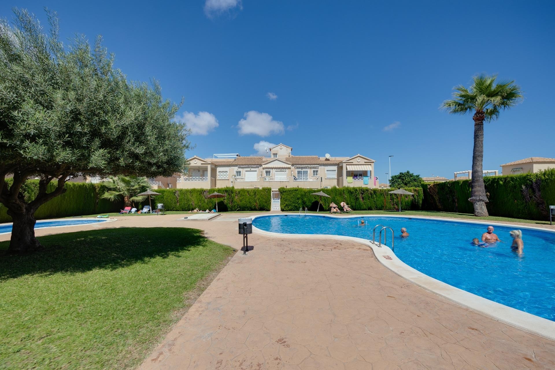 Resale - Villa - Torrevieja - El molino