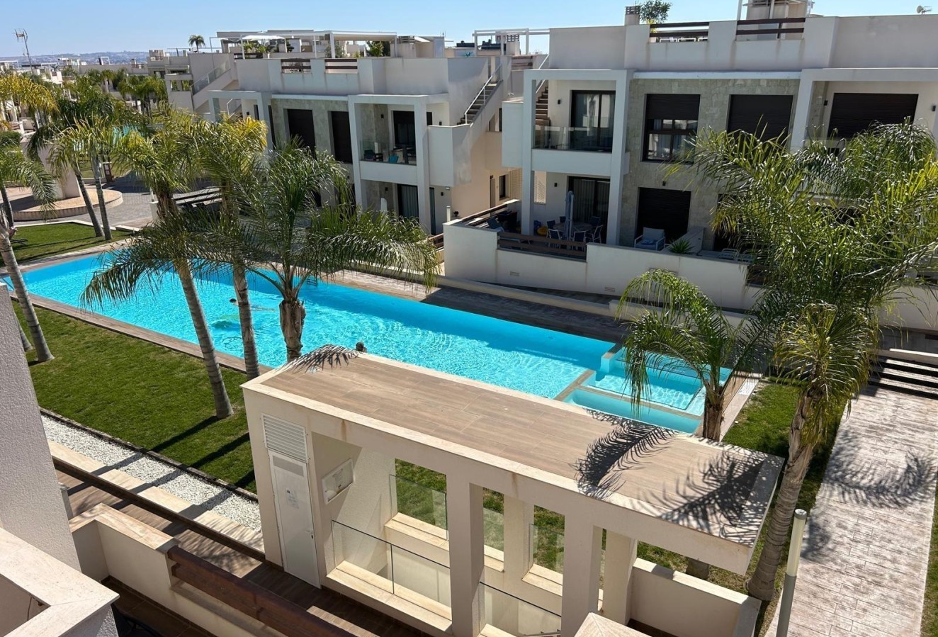 Återförsäljning - Lägenhet / lägenhet - Torrevieja - Los balcones