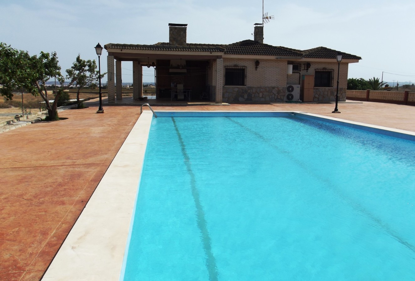 Återförsäljning - Villa - Los Montesinos - La Herrada