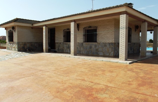 Återförsäljning - Villa - Los Montesinos - La Herrada