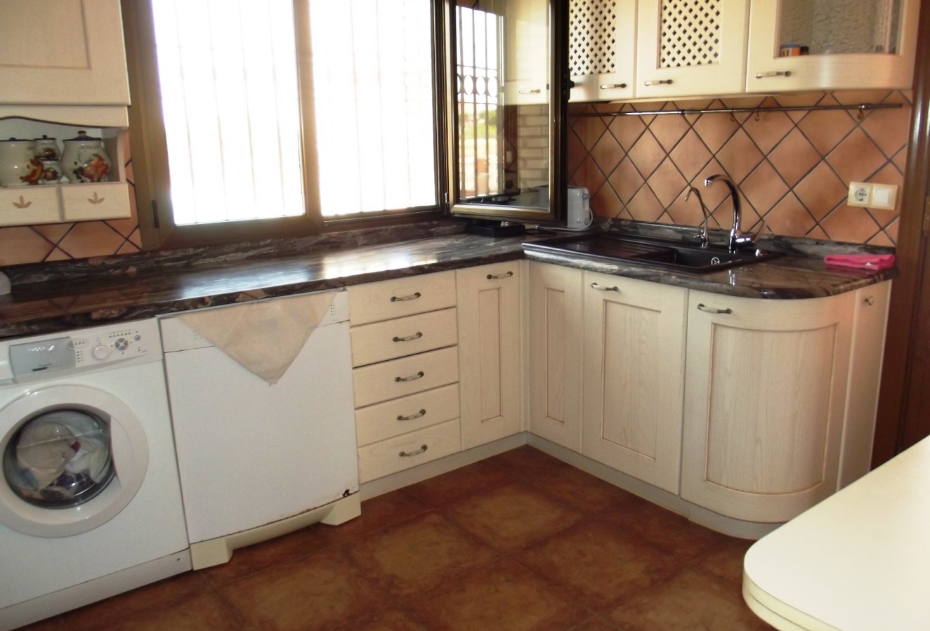 Återförsäljning - Villa - Los Montesinos - La Herrada