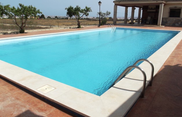 Återförsäljning - Villa - Los Montesinos - La Herrada