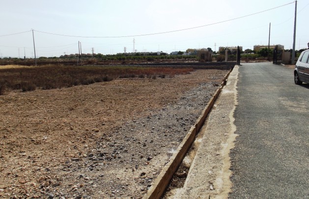 Återförsäljning - Villa - Los Montesinos - La Herrada