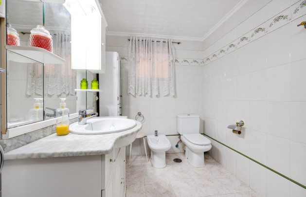 Återförsäljning - Lägenhet / lägenhet - Torrevieja - Habaneras