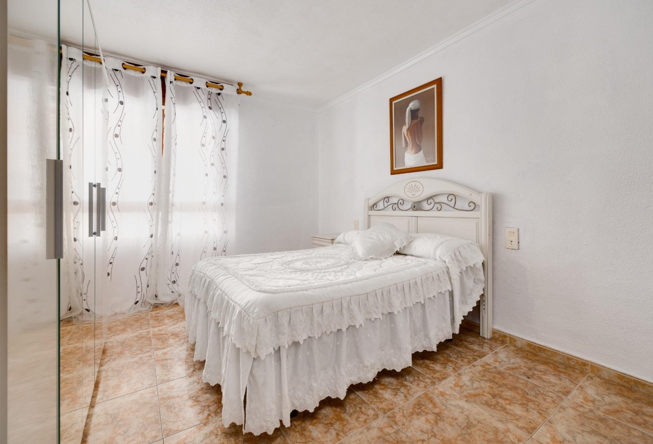 Återförsäljning - Lägenhet / lägenhet - Torrevieja - Acequion