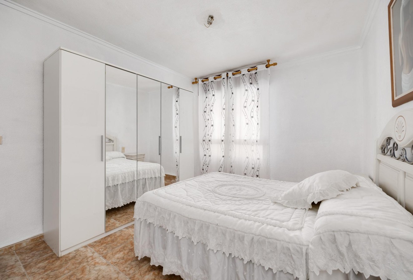 Återförsäljning - Lägenhet / lägenhet - Torrevieja - Acequion