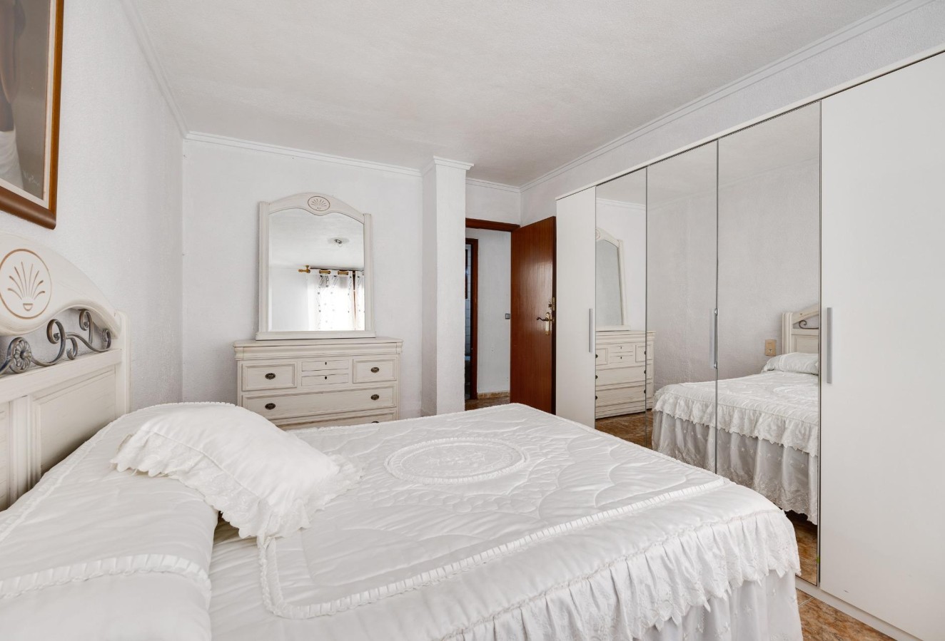 Återförsäljning - Lägenhet / lägenhet - Torrevieja - Acequion