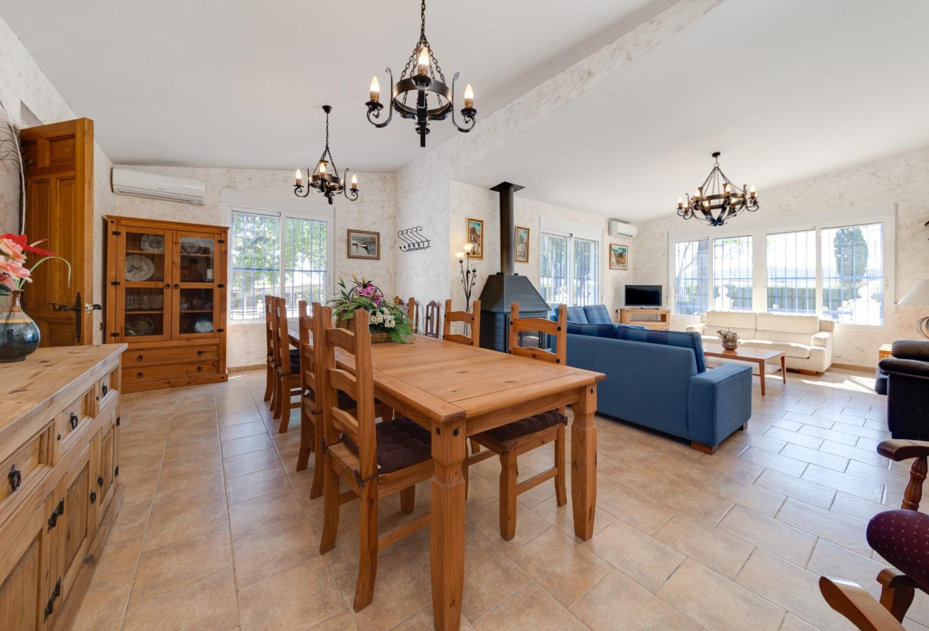 Återförsäljning - Villa - Orihuela - Correntías Bajas