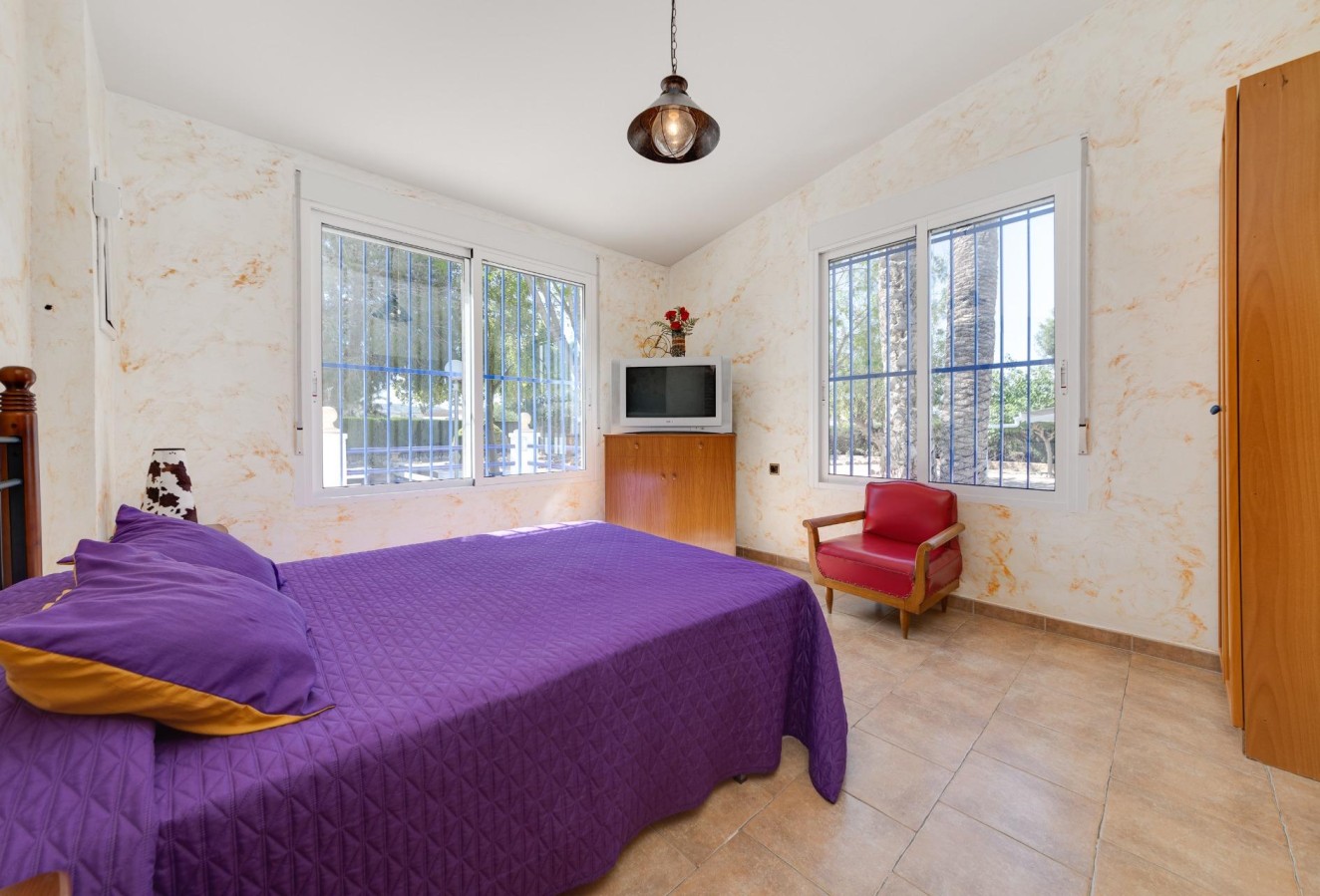 Återförsäljning - Villa - Orihuela - Correntías Bajas