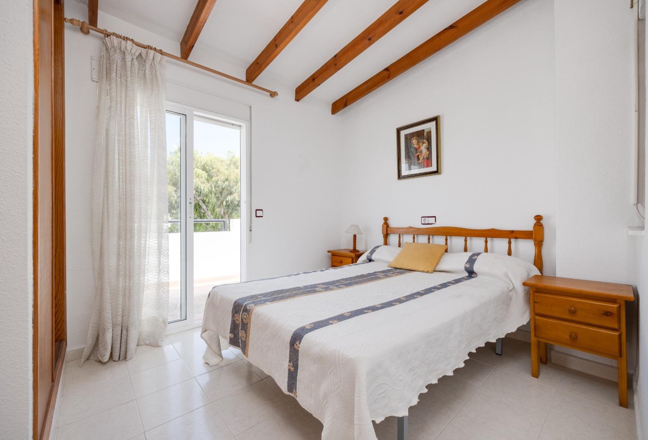 Återförsäljning - Villa - Torrevieja - Torre la mata