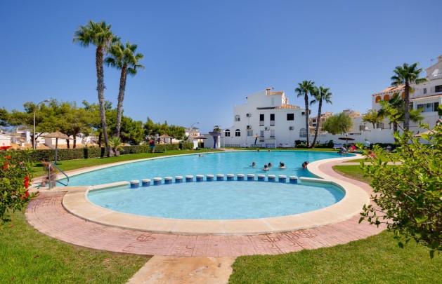 Återförsäljning - Villa - Torrevieja - Torre la mata