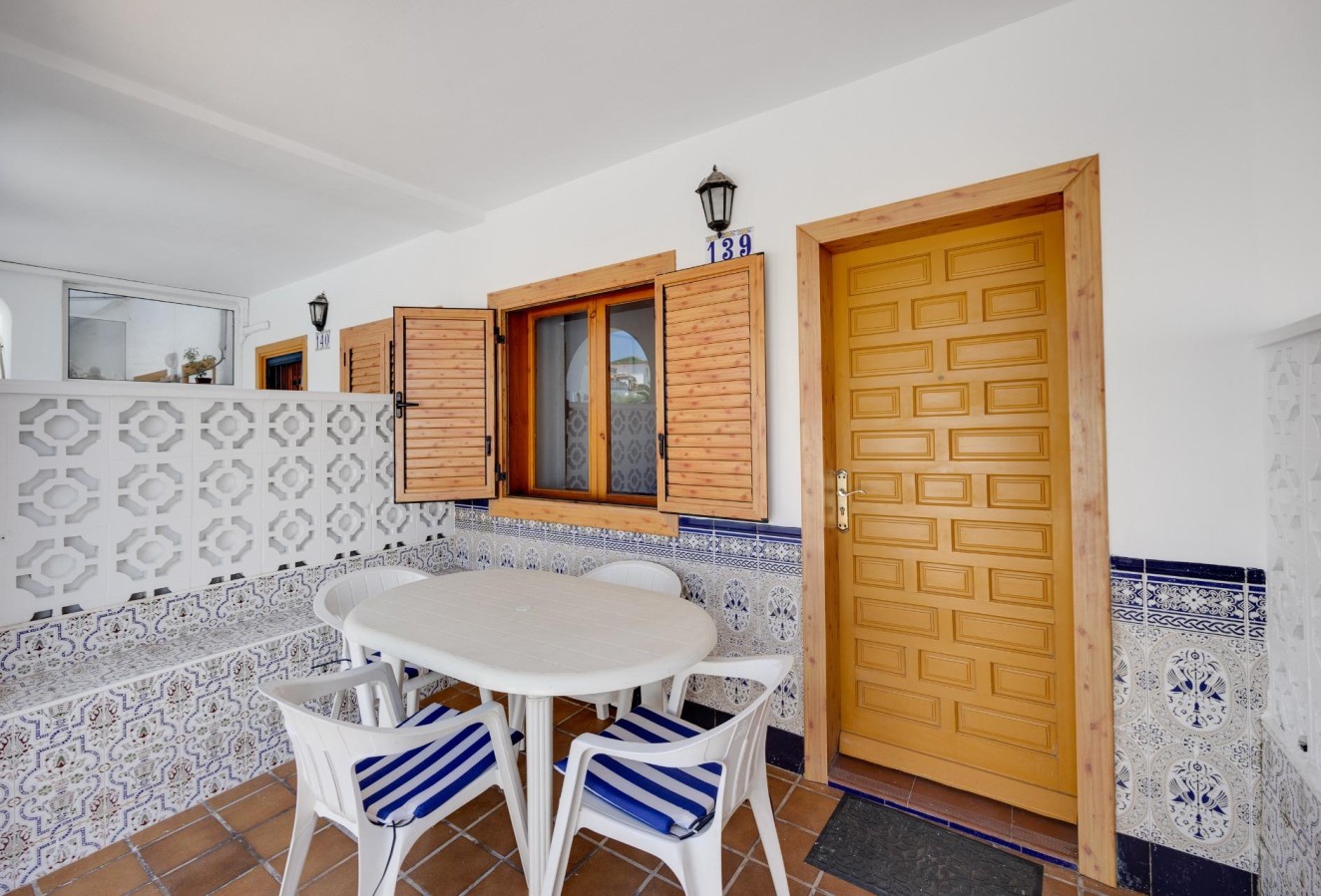 Återförsäljning - Villa - Torrevieja - Torre la mata