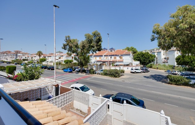 Återförsäljning - Villa - Torrevieja - Torre la mata