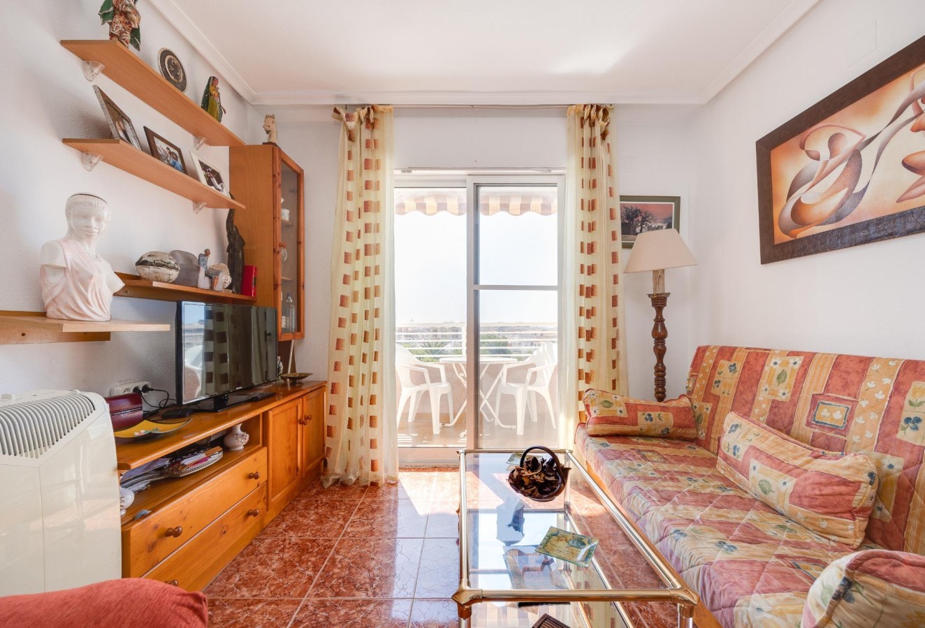 Återförsäljning - Lägenhet / lägenhet - Torrevieja - Calas blanca
