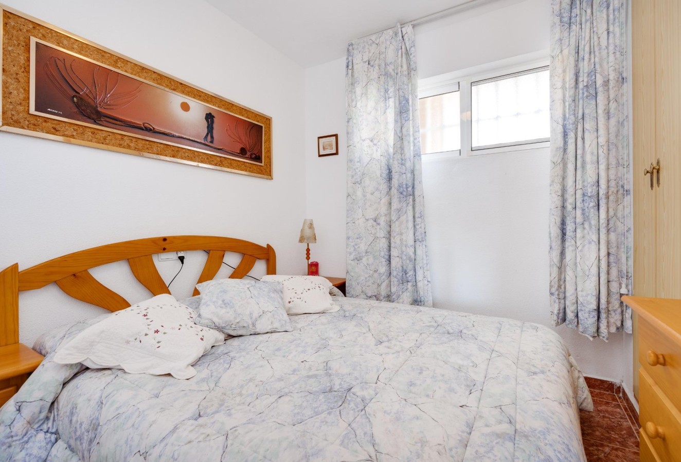 Återförsäljning - Lägenhet / lägenhet - Torrevieja - Calas blanca