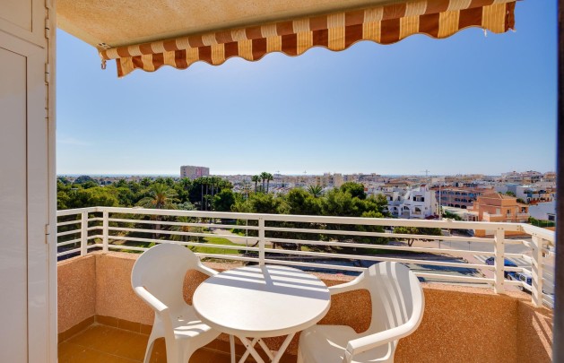 Återförsäljning - Lägenhet / lägenhet - Torrevieja - Calas blanca