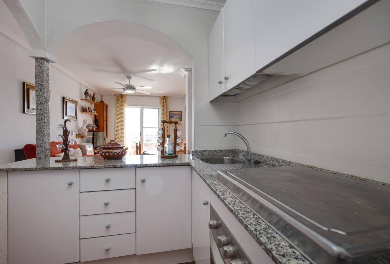 Återförsäljning - Lägenhet / lägenhet - Torrevieja - Calas blanca