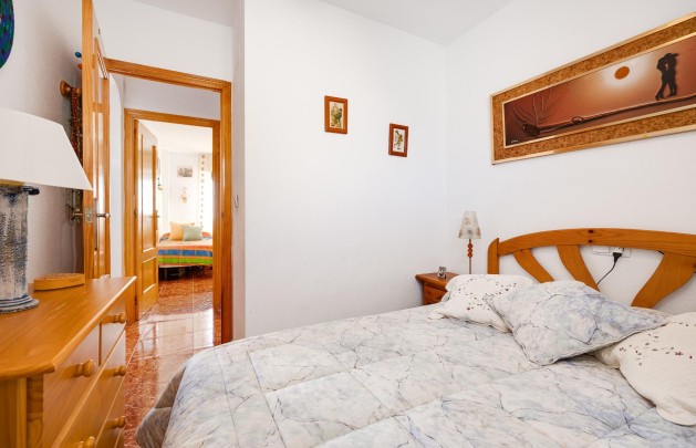 Återförsäljning - Lägenhet / lägenhet - Torrevieja - Calas blanca